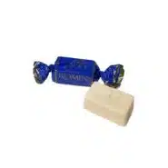 شکلات رومینی گل سرخ رنگ آبی شیرین‌عسل